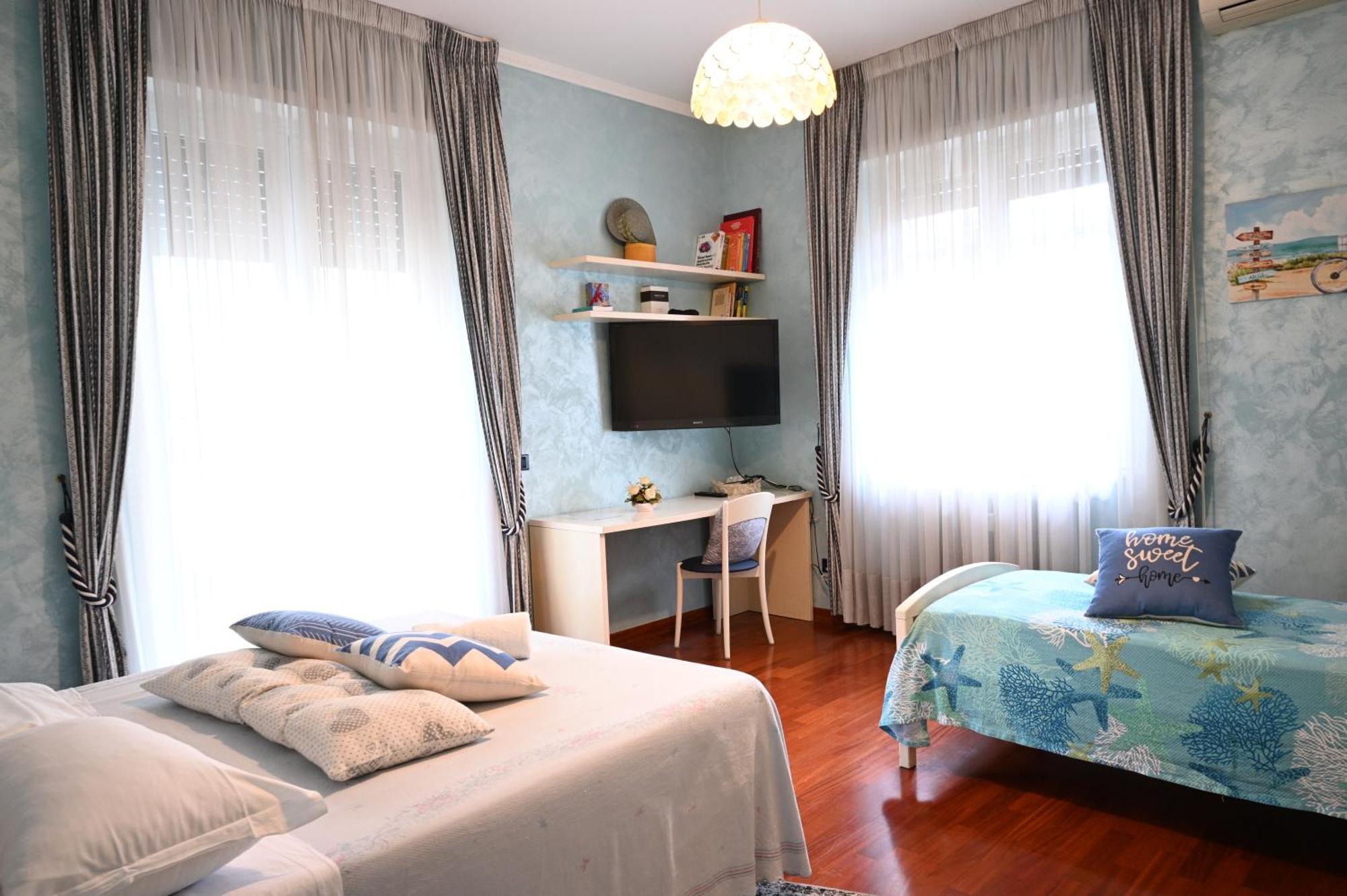 Marco'S Apartment Colosseum — Photos 3